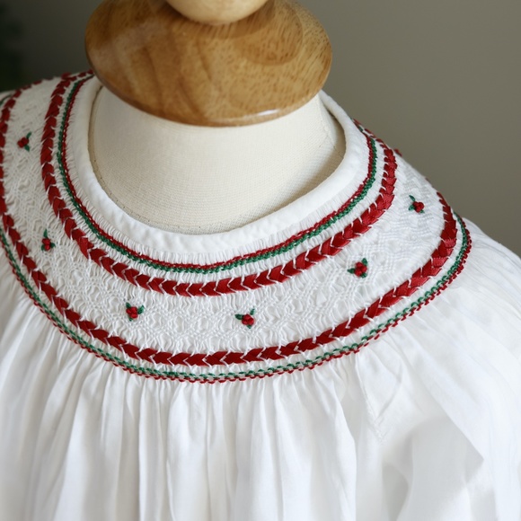 Strasburg Dress Smocked Long Sleeve Bishop White Red Holly Embroidery NWOT - Picture 2 of 6